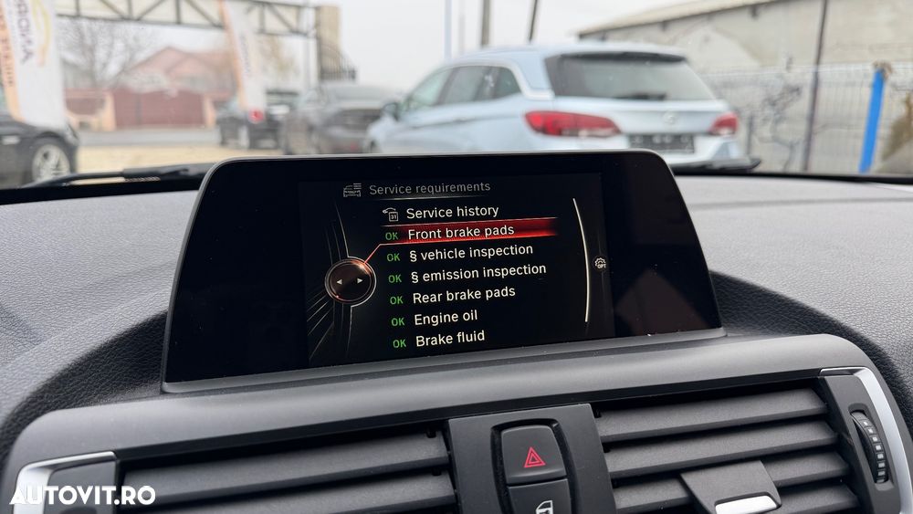 BMW Seria 1 120d Sport-Aut. Urban Line - 21