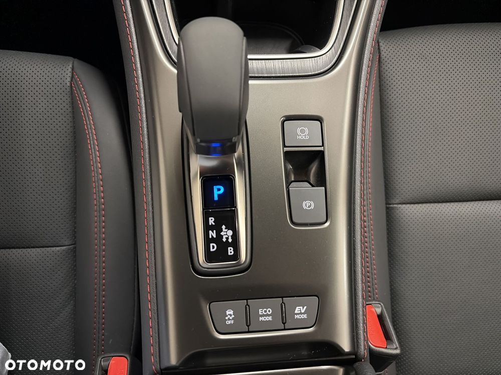 Lexus LBX 1.5 Hybrid Emotion - 19