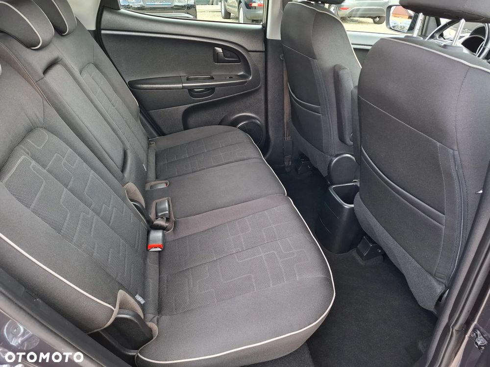 Kia Venga 1.4 CVVT Dream Team Edition - 19