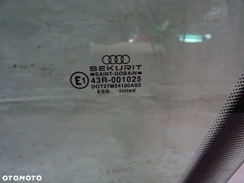 SZYBA BOCZNA DRZWI LEWA LEWY PRZÓD AUDI 80 B4 NR560 - 2