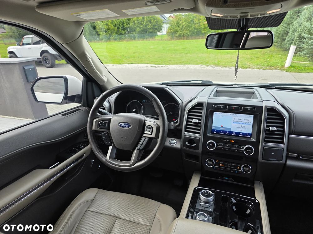 Ford Expedition - 28