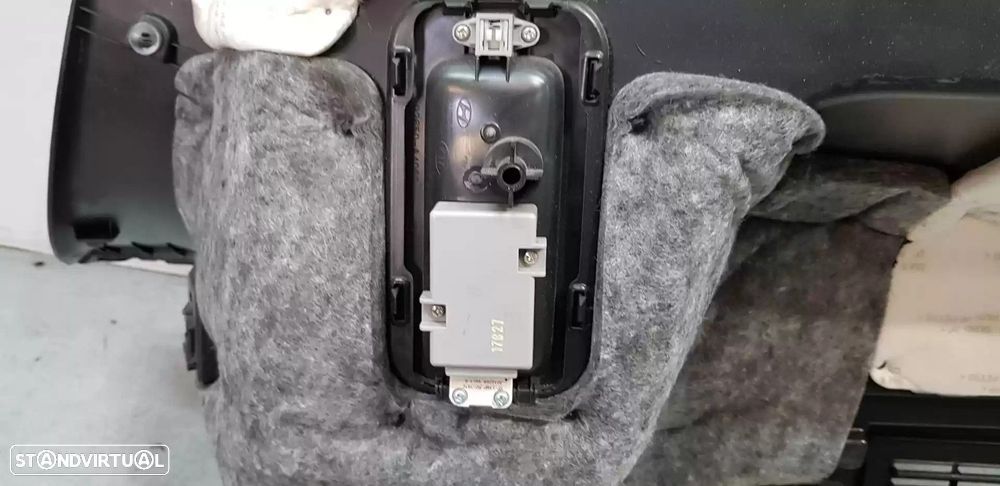 FORRA PORTA TRASEIRA KIA CARENS IV 2017 -85743A4030 - 4