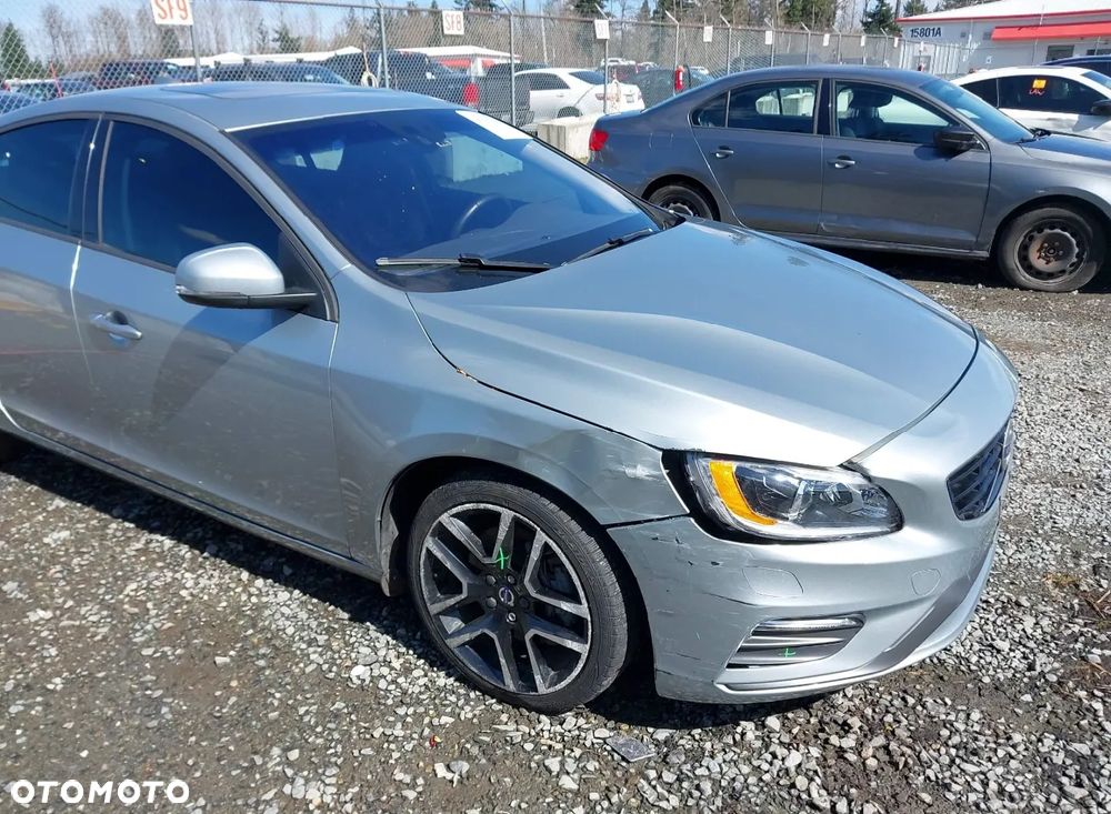 Volvo S60 - 8