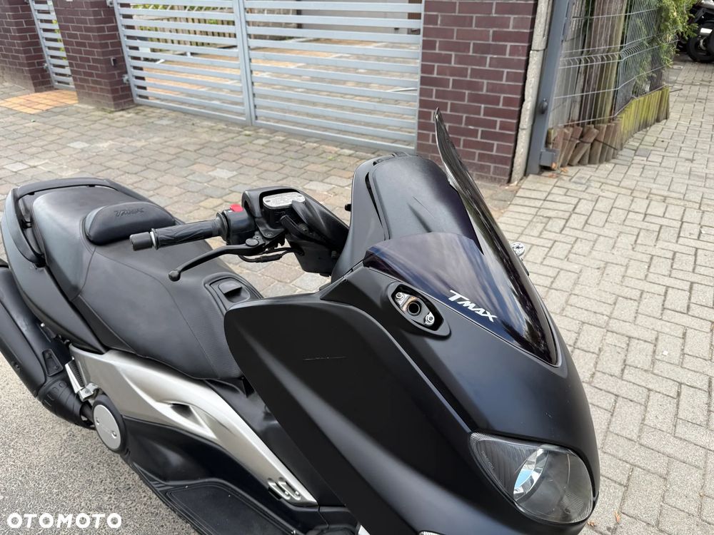 Yamaha Tmax - 15
