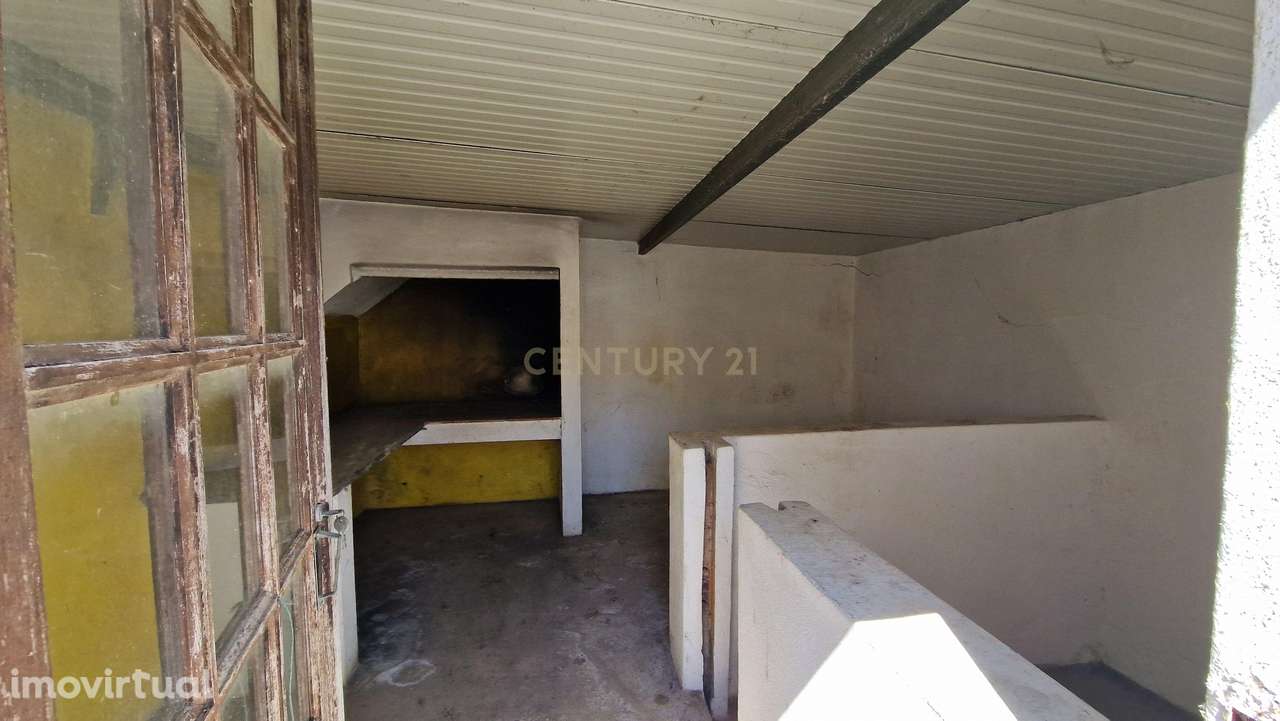 Armazém em lote de 195m2 - São Bartolomeu dos Galegos - Lourinhã - Grande imagem: 5/10