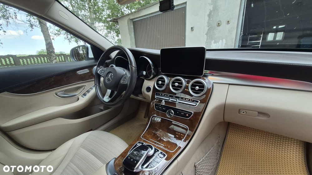 Mercedes-Benz Klasa C 250 (BlueTEC) d 7G-TRONIC - 23