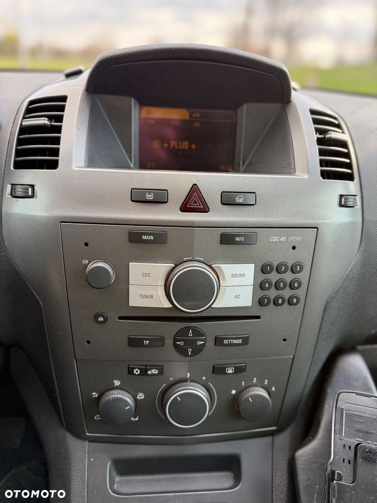Opel Zafira 2.2 Cosmo - 28