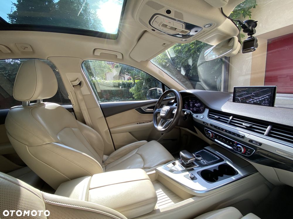 Audi Q7 - 18