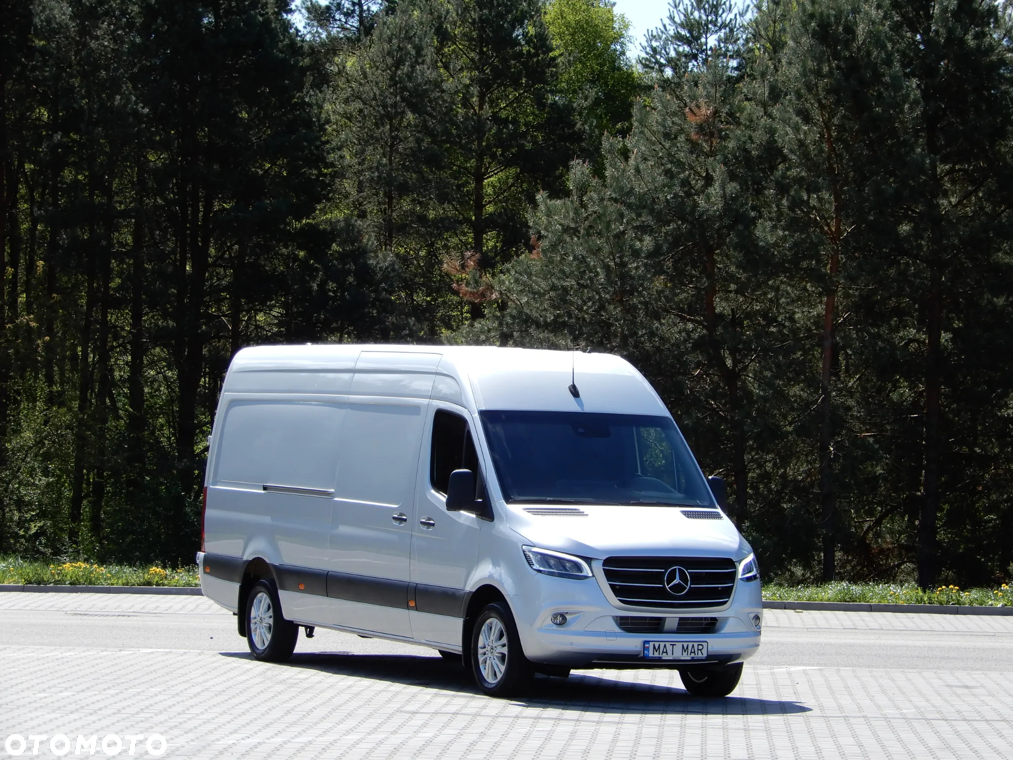 Mercedes-Benz Sprinter 319 CDI V6 3.0 CDI 190 KM 7G-Tronic Plus LONG Max 907 Furgon Blaszak Rozstaw Osi 4325 mm Full Opcja Stan Jak Nowy - 2