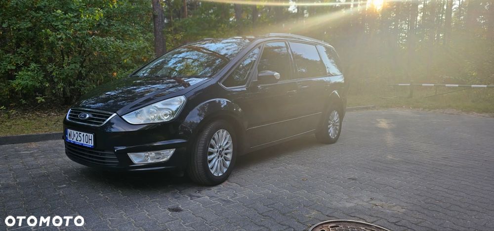 Ford Galaxy 2013 photo 5