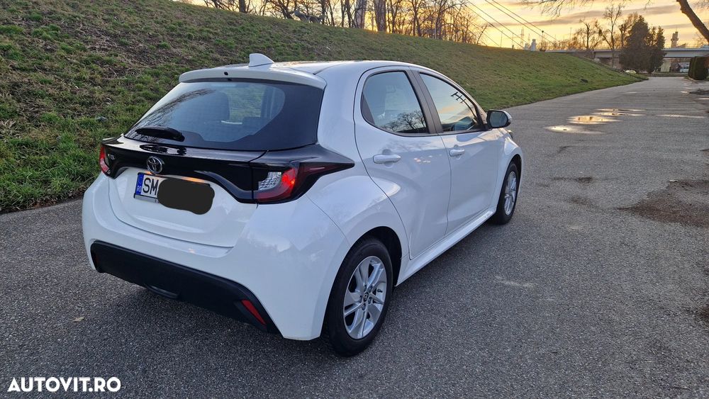 Toyota Yaris 1.5 L Dynamic - 6