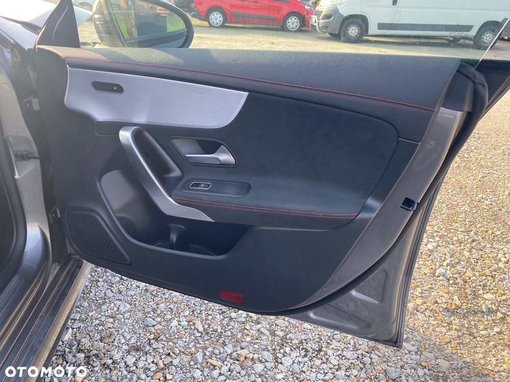 Mercedes-Benz CLA 250 e 8G-DCT Edition AMG Line - 19