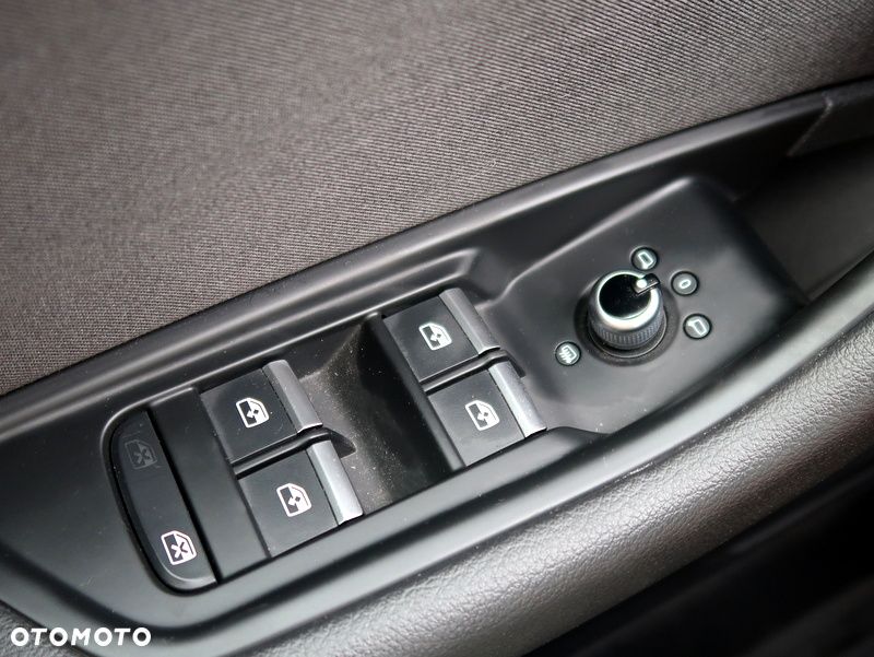 Audi A4 Avant ver-35-tdi-mhev-advanced-s-tronic - 23