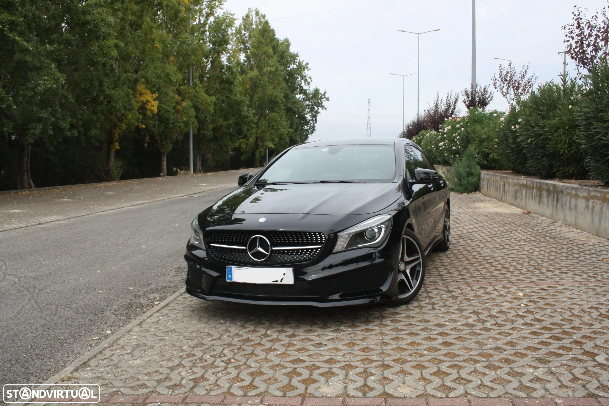Mercedes-Benz CLA 180 d Shooting Brake AMG Line - 6