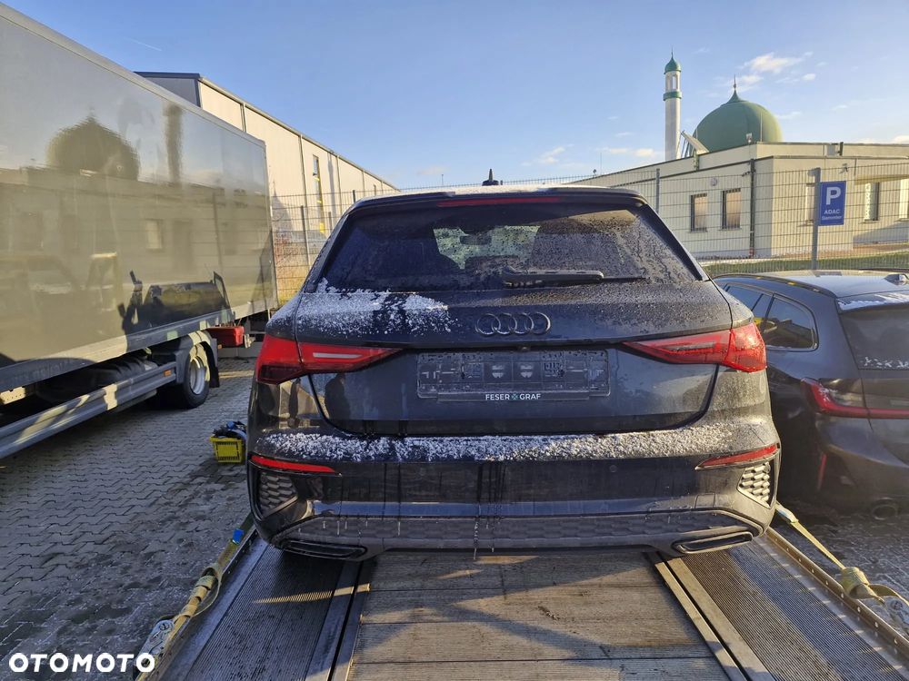 Audi A3 Sportback 35 TFSI S tronic S line - 2