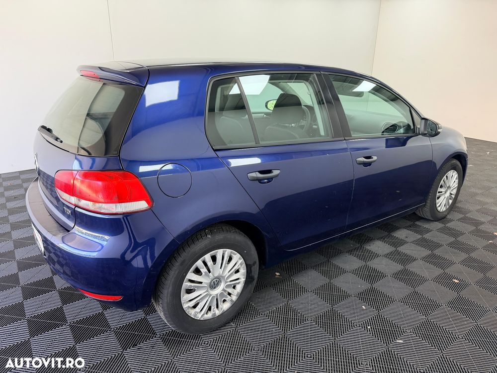 Volkswagen Golf 1.6 TDI DPF Trendline - 13