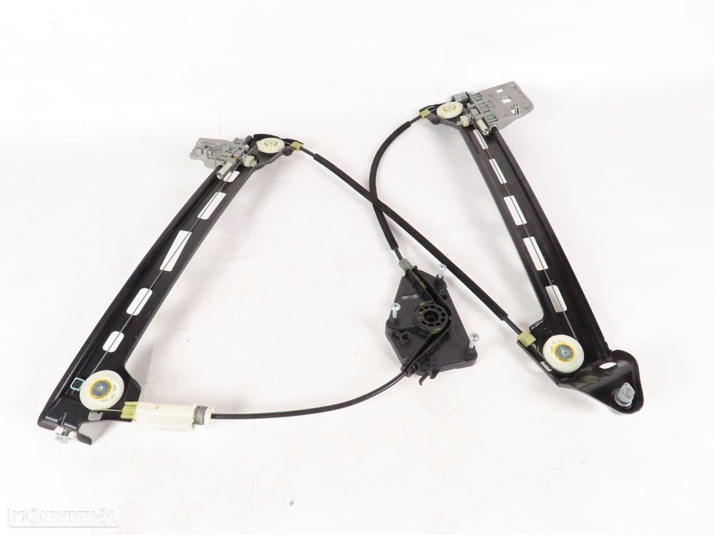 Elevador da Porta Sem Motor Esquerdo/Frente Seminovo/ Original VW PASSAT CC (357... - 2