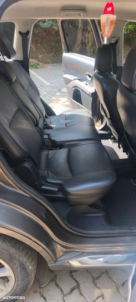 Citroën C-Crosser 2.2 HDI Exclusive - 12