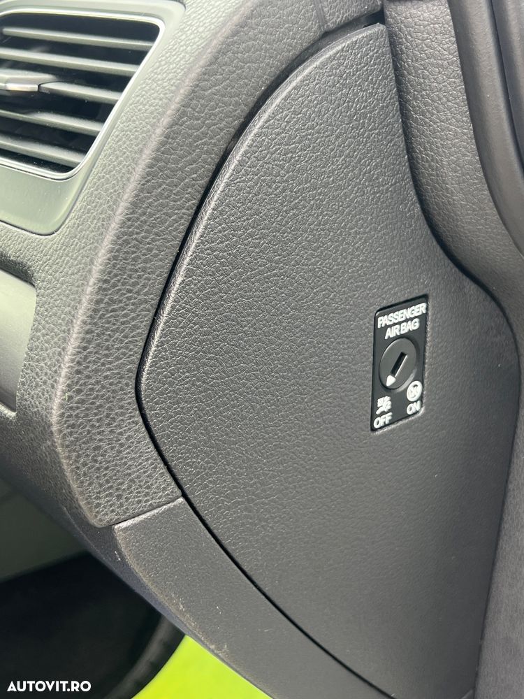 Volkswagen Golf 1.6 TDI BMT Comfortline - 15