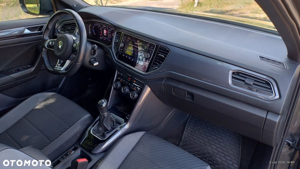 Volkswagen T-Roc 1.5 TSI R-Line - 16