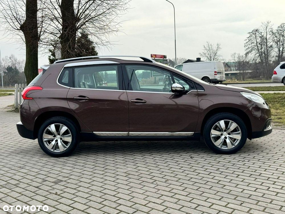 Peugeot 2008 120 VTI Allure - 12