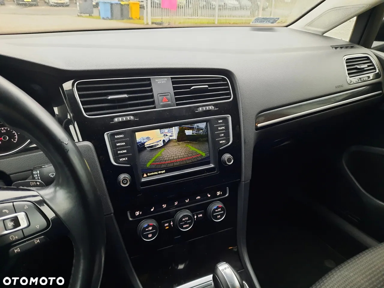 Volkswagen Golf VII 1.4 TSI BMT Highline DSG - 17
