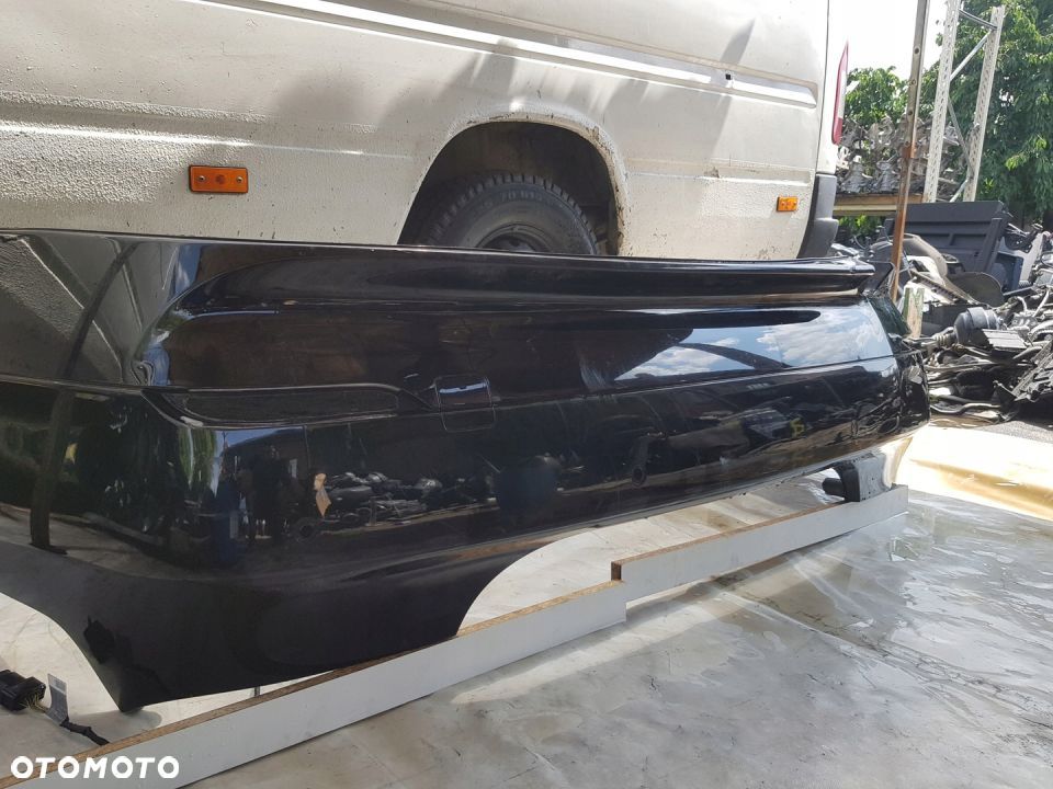 zderzak tył BMW E60 PDC schwarz II - 3