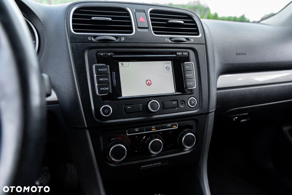 Volkswagen Golf 1.6 TDI DPF BlueMotion Technology Comfortline - 31