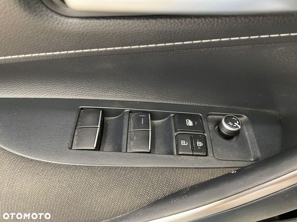 Toyota Corolla - 14