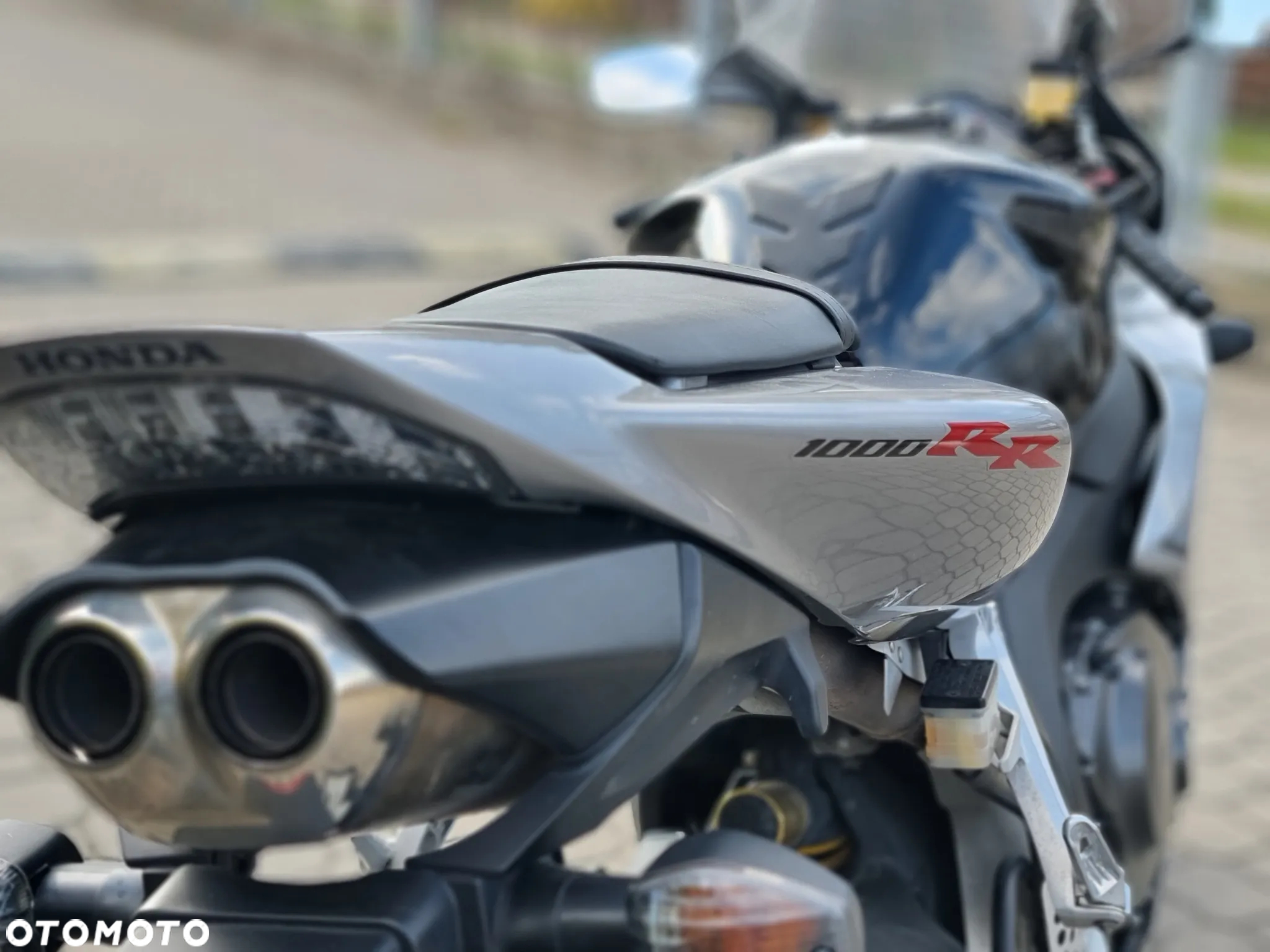 Honda CBR - 7