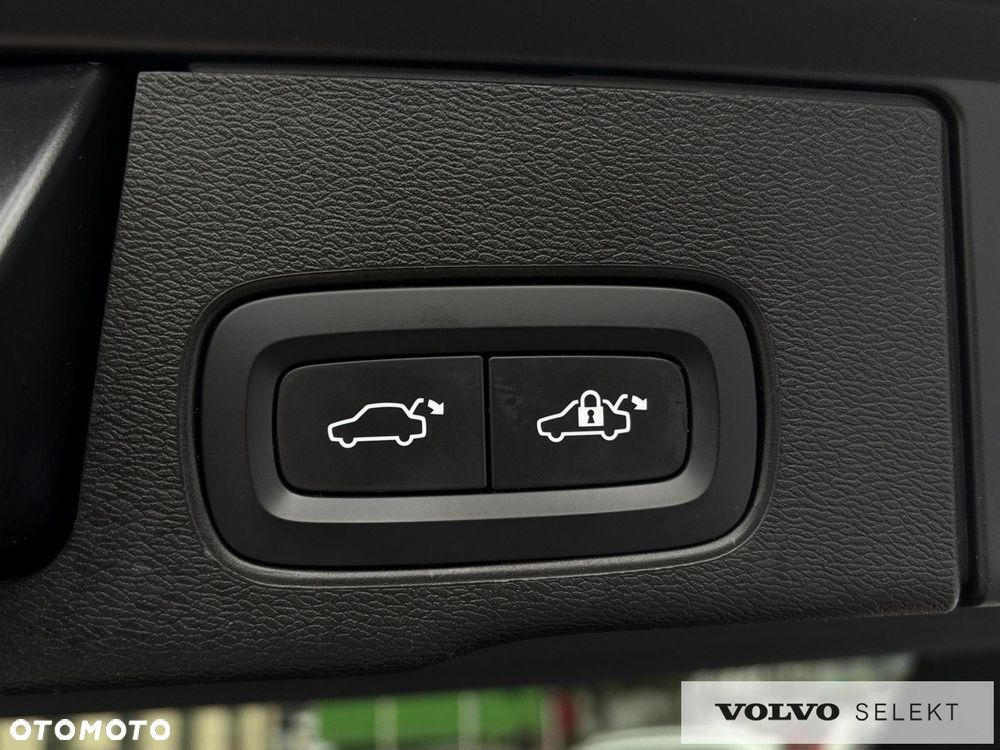 Volvo XC 60 - 22