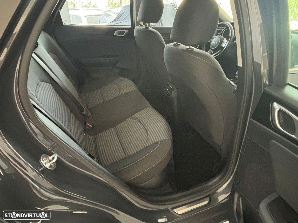 Kia XCeed 1.6 GDi PHEV Drive - 12