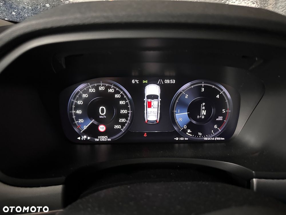 Volvo V90 D3 Momentum Pro - 13