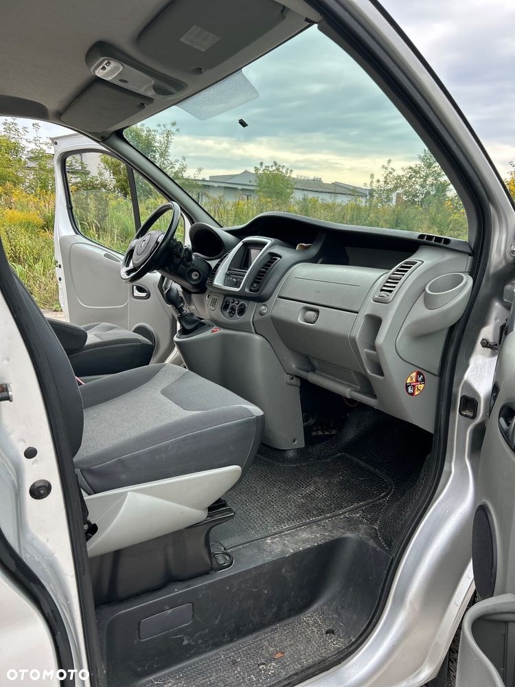 Renault Trafic - 13