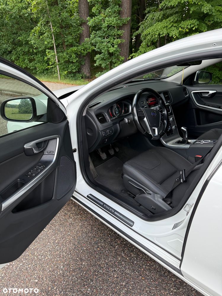 Volvo S60 D4 Drive-E R-Design Momentum - 14
