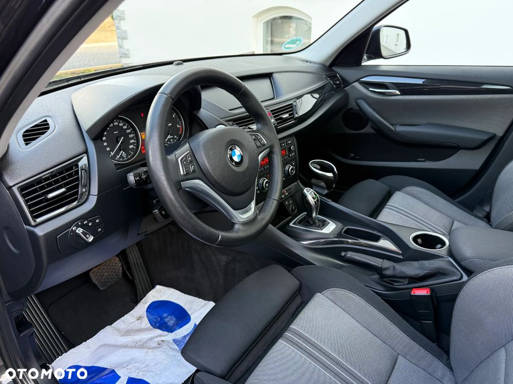 BMW X1 xDrive18d Sport Line - 26