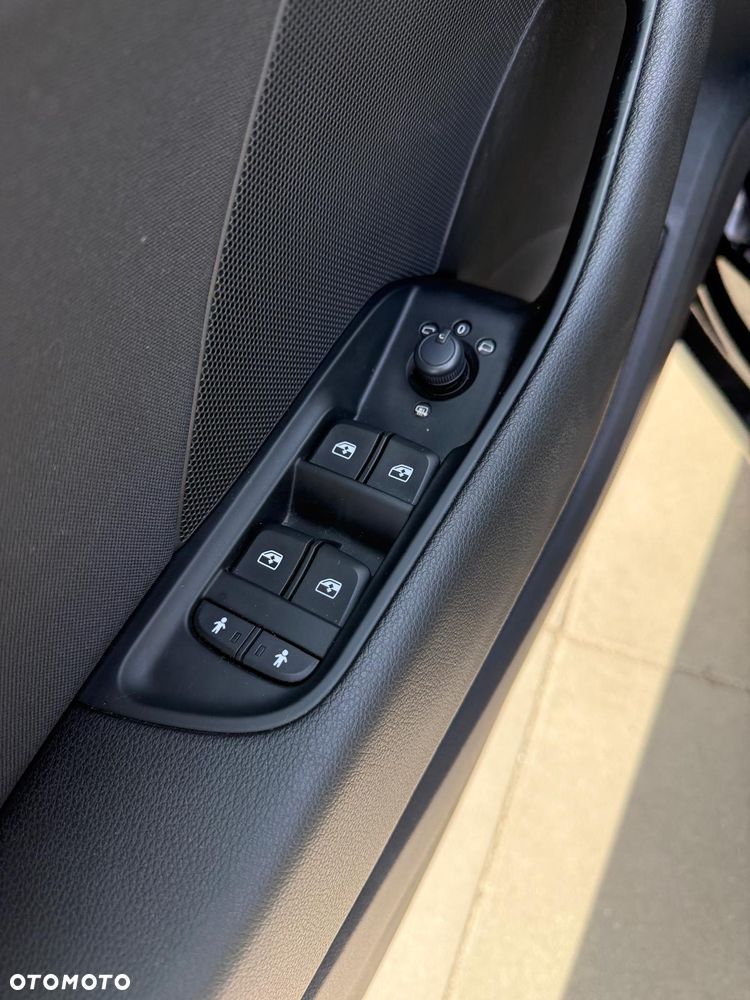 Audi A3 Sportback 1.0 TFSI S tronic - 7