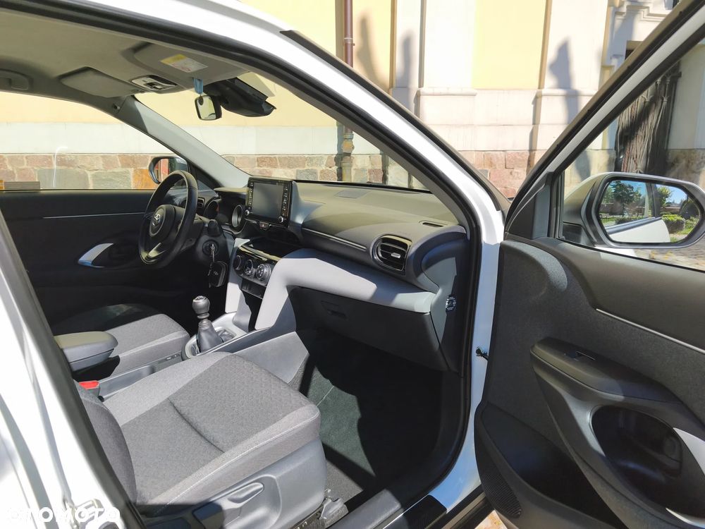 Toyota Yaris Cross - 12