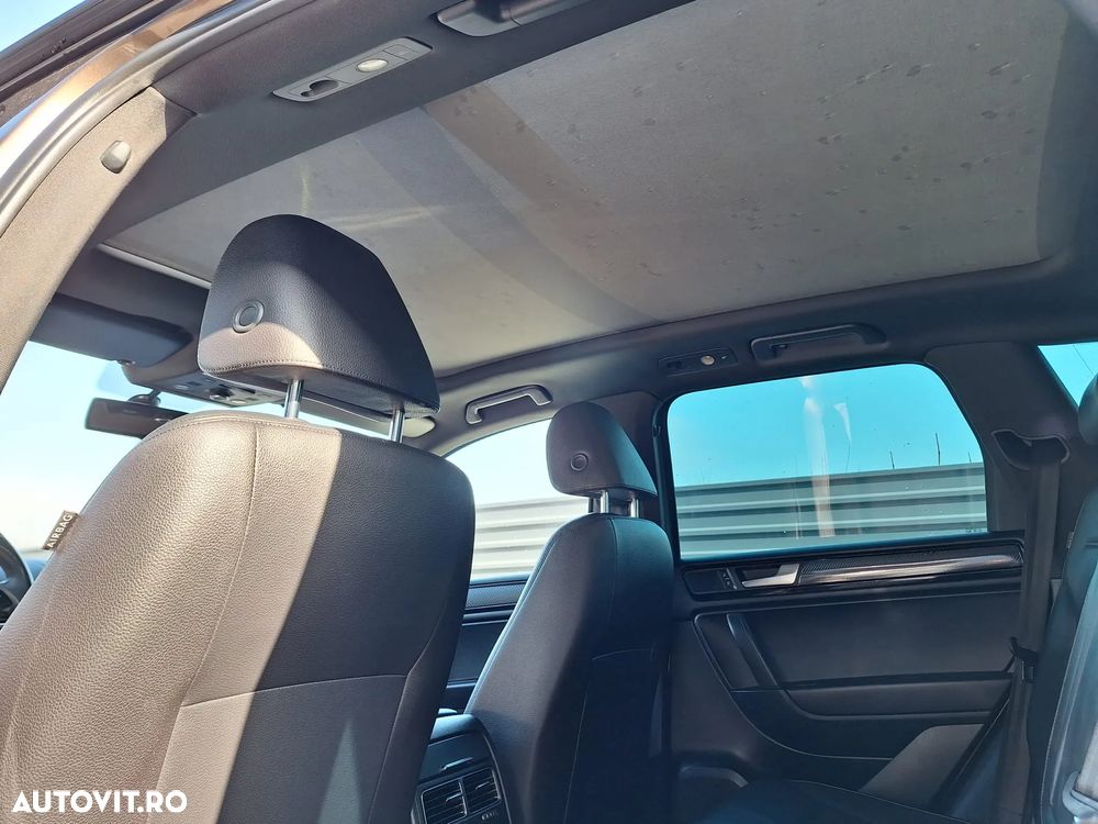 Volkswagen Touareg - 33