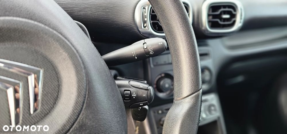 Citroën C3 Picasso 1.4i Attraction - 22