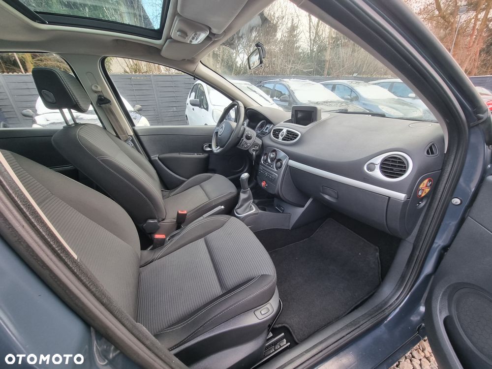 Renault Clio 1.2 16V 75 Yahoo - 15