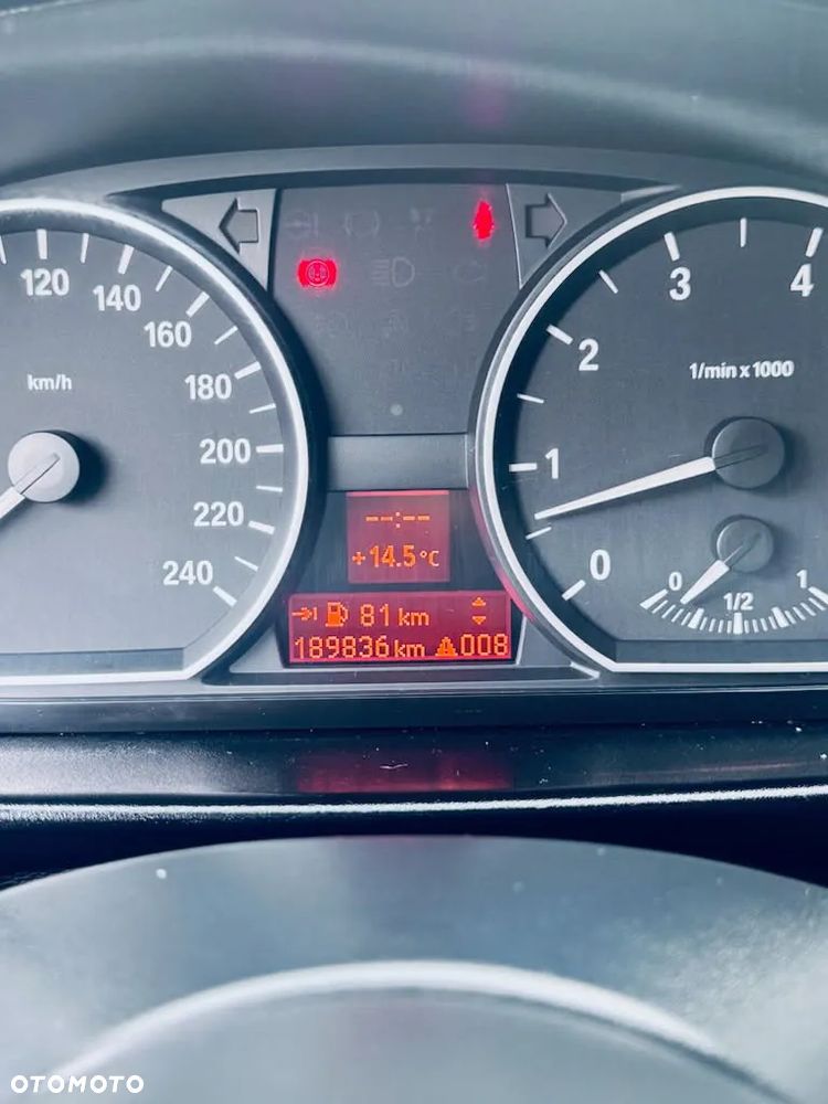 BMW Seria 1 116i - 6