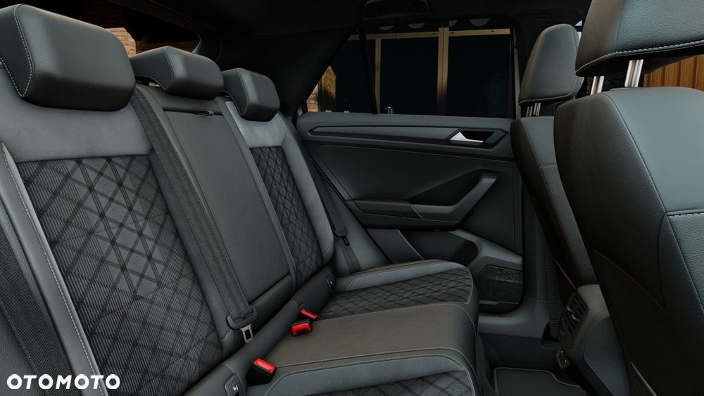 Volkswagen T-Roc - 8