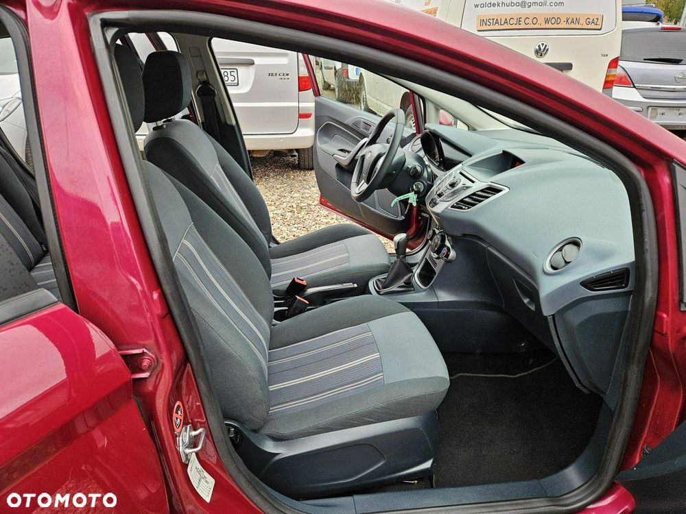 Ford Fiesta - 10