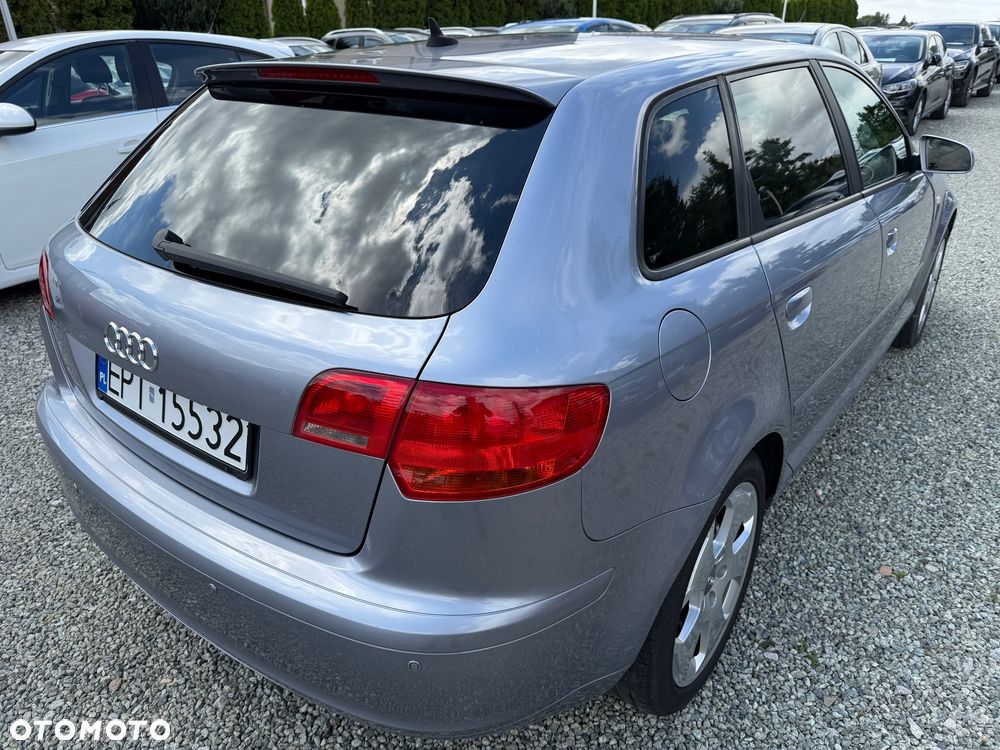 Audi A3 Sportback 1.6 S line Sportpaket plus - 12