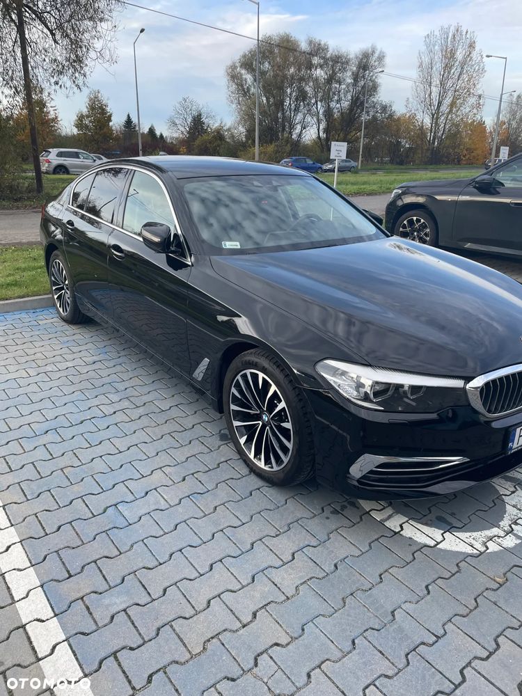 BMW Seria 5 518d Luxury Line - 10