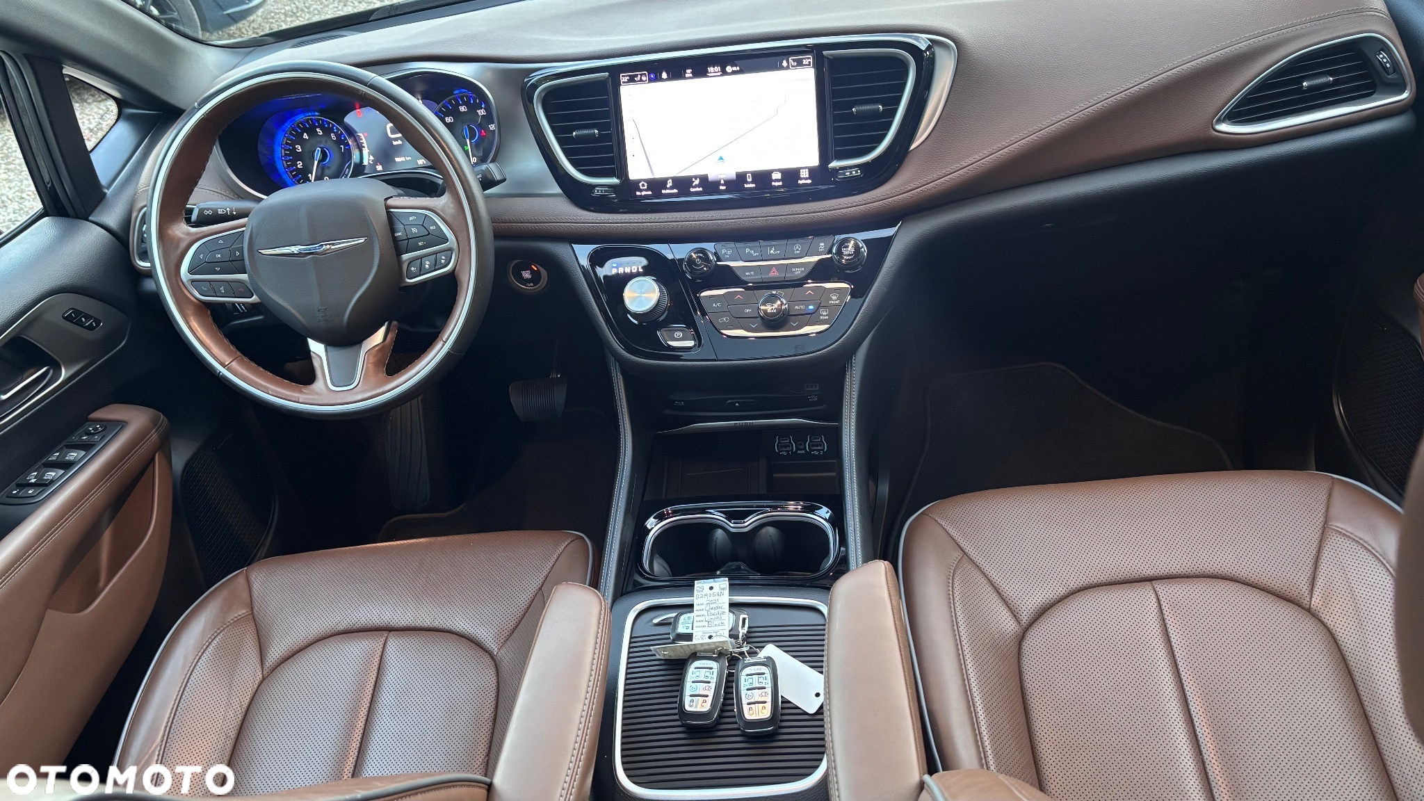 Chrysler Pacifica - 24