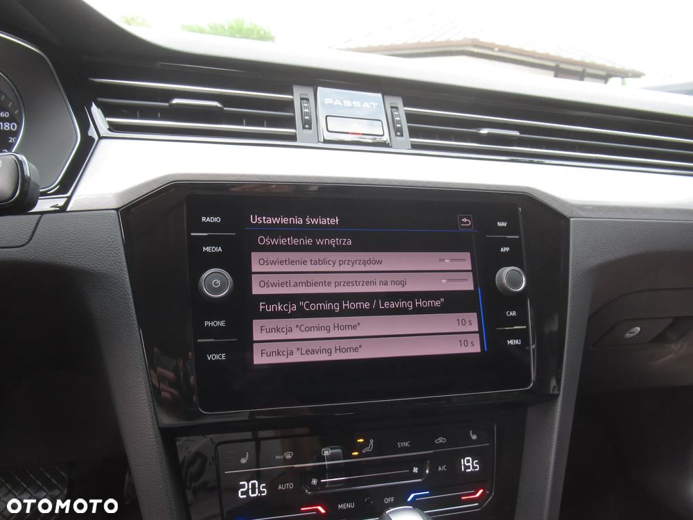 Volkswagen Passat 1.5 TSI EVO Business DSG - 25