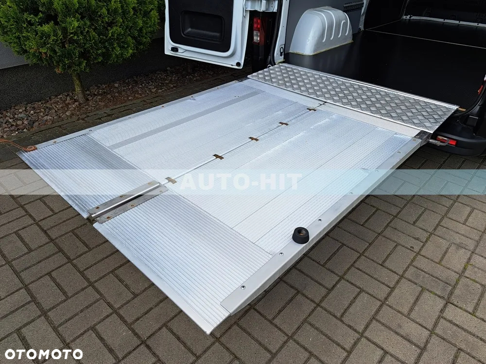 Renault Trafic - 15