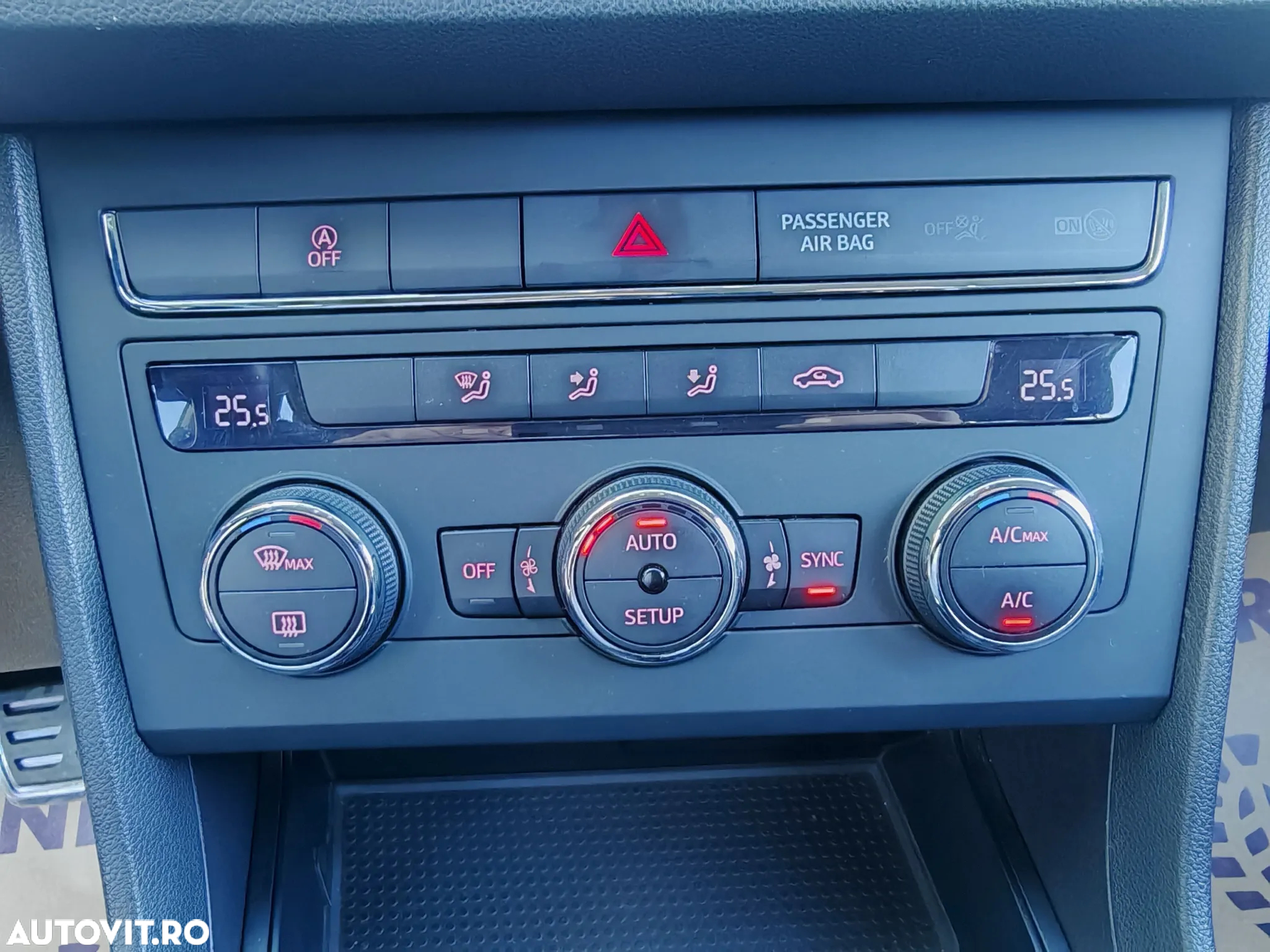 Seat Leon 1.6 TDI DSG7 Style - 21